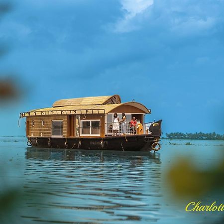 Hotel Charlotte Cruise House Boat Alappuzha Esterno foto